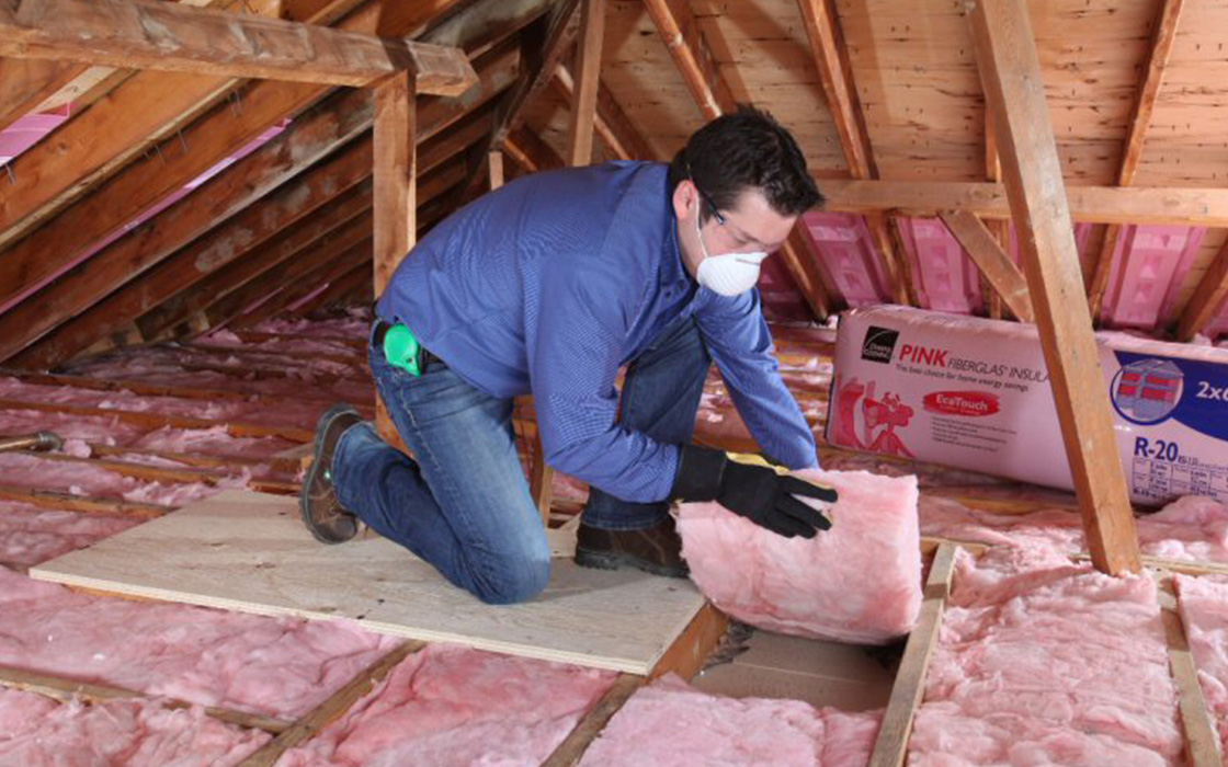 how to install insulation in attic walls